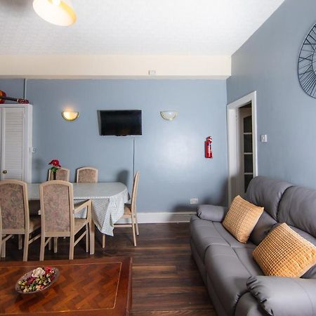 Super Central 4Bedroom Apartment At The Meadows Edinburgh Bagian luar foto