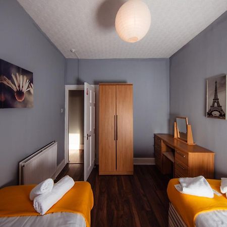 Super Central 4Bedroom Apartment At The Meadows Edinburgh Bagian luar foto