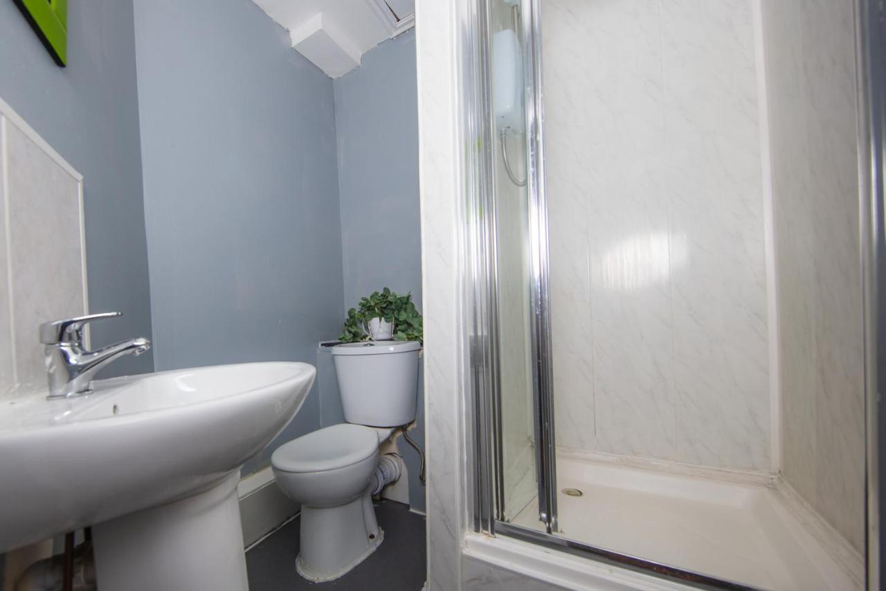 Super Central 4Bedroom Apartment At The Meadows Edinburgh Bagian luar foto