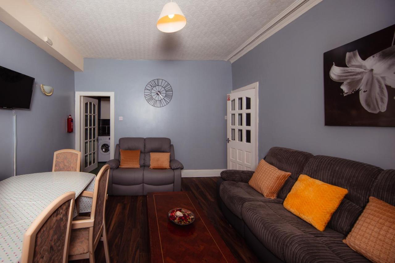 Super Central 4Bedroom Apartment At The Meadows Edinburgh Bagian luar foto